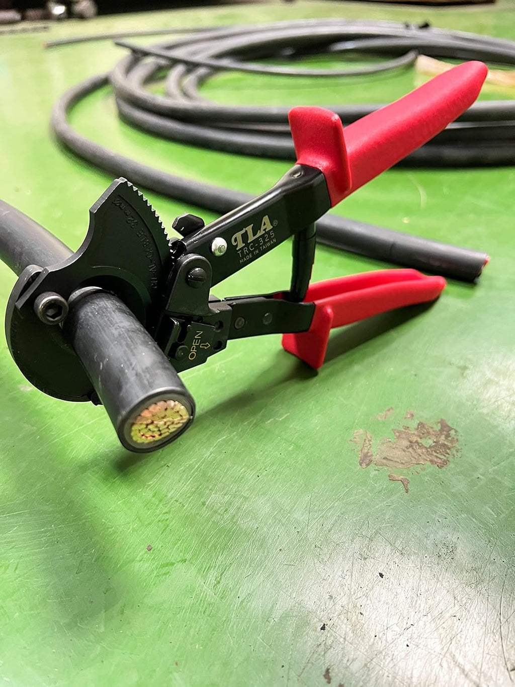 Ratchet Cable Wire Cutter B697472