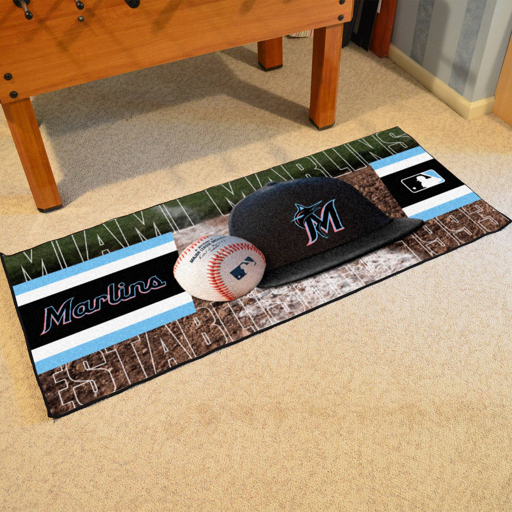 Baseball Runner V743319