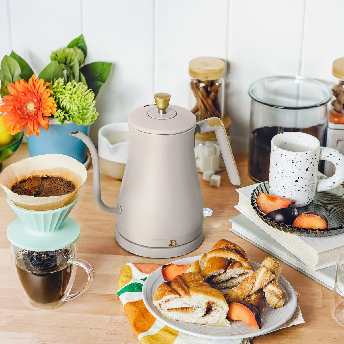 1-Liter Electric Gooseneck Kettle 1200 W Porcini Taupe Q233