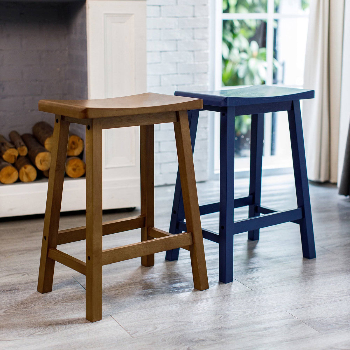 White Saddle Stool C391470