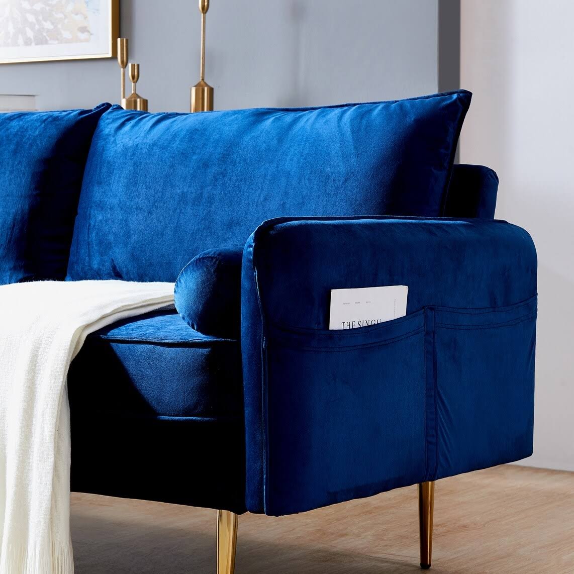 Blue Velvet Sofa Q651185