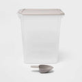 Pet Food Storage Tub with Built-in Scoop F583