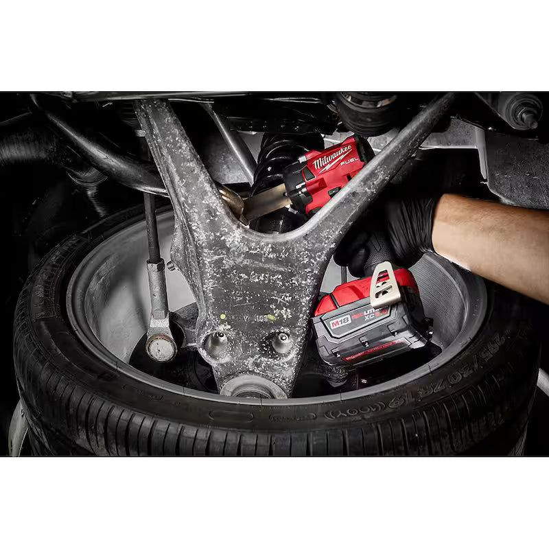 18V Lithium-Ion Brushless Cordless 1/2 in. Compact Impact Wrench Kit U786