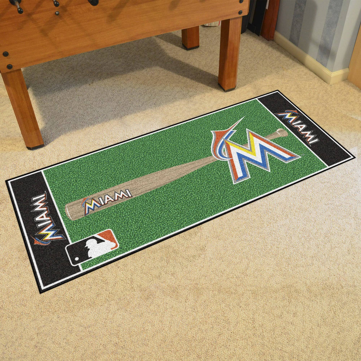 Baseball Runner V743319