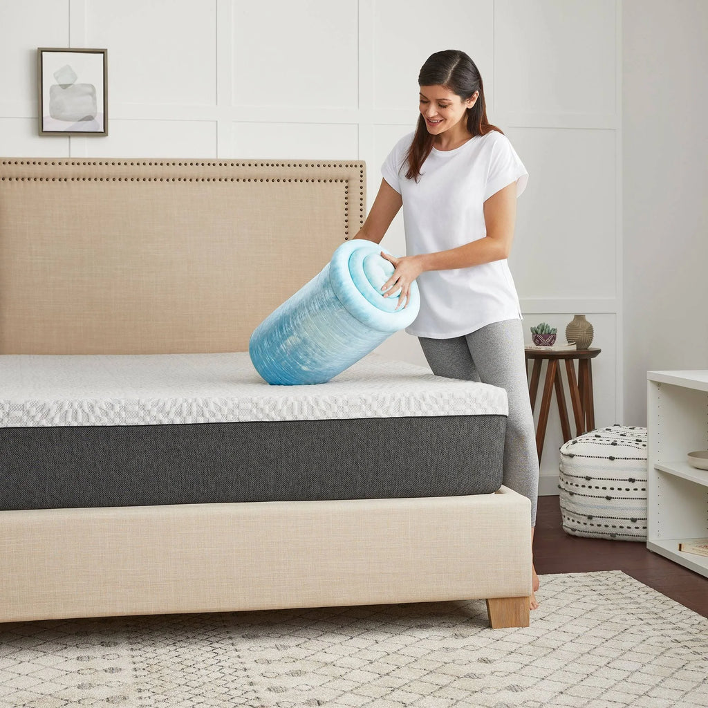 Queen White Memory Foam Mattress Topper T698