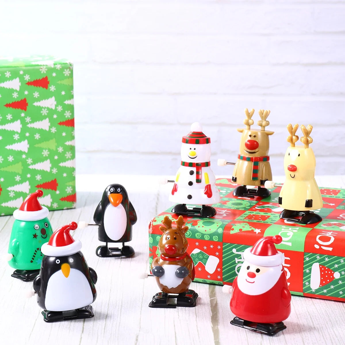 8pcs Christmas Wind Up Toys W4299