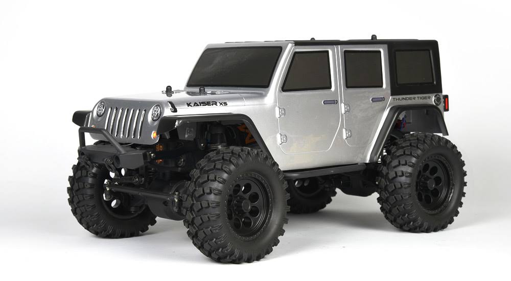 Silver 1/14 Scale 4x4 Off-Road Trail Truck RTR B3226