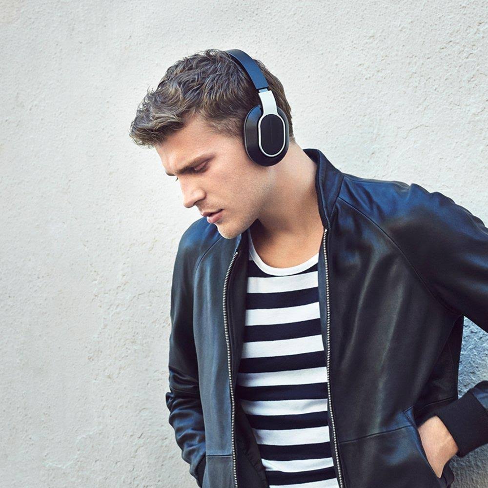 Black Wireless Touch Interface Headphones with Microphone A268720